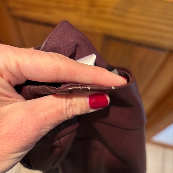 Express Super High Waisted Ankle Pleated Faux Leather Pants Burgundy 2R NWT - Picture 8 of 8